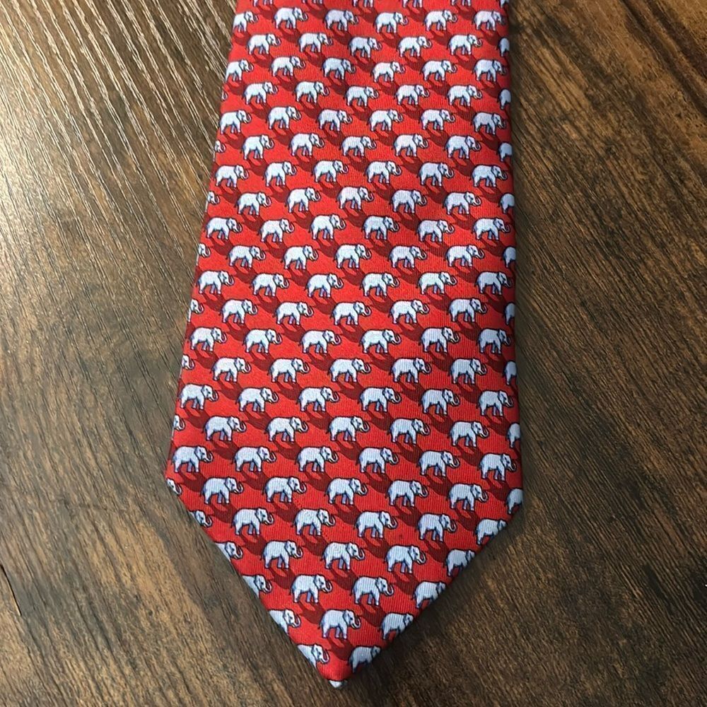 Vintage Burberry Elephant silk tie